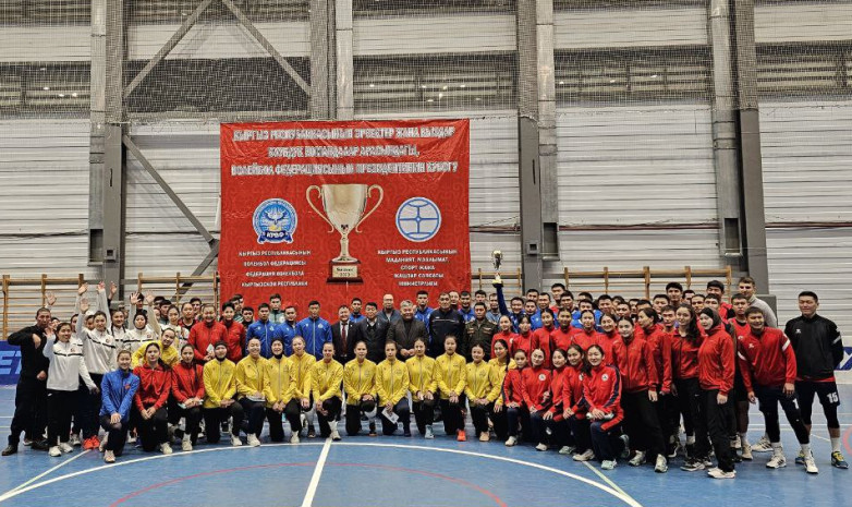 Команды из Оша и Жалал-Абада стали победителями Кубка президента Федерации волейбола