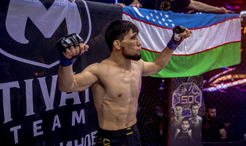 Непобежденный узбекский боец стал новым чемпионом лиги OCTAGON в наилегчайшем весе. Видео