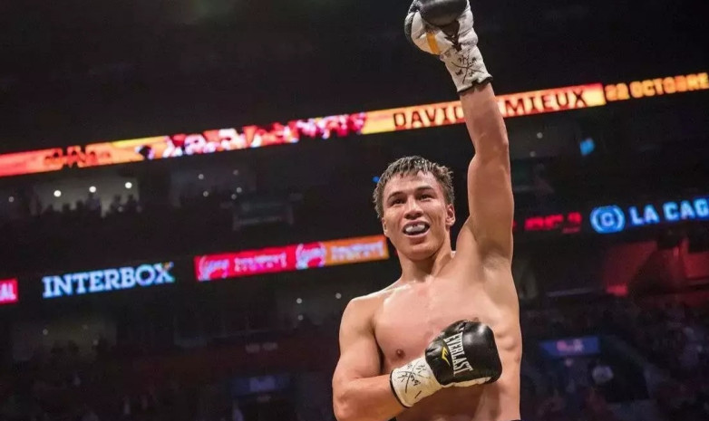 Казахстанский боксер сделал вес перед боем с экс-чемпионом мира 