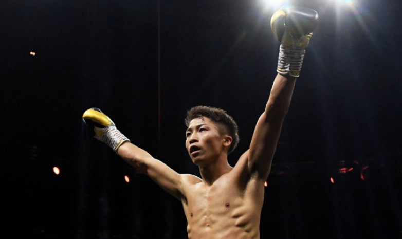 Непобежденный японский боксер сенсационно стал абсолютным чемпионом мира во второй раз