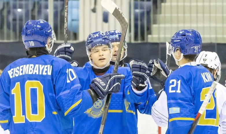 Сборная Казахстана по хоккею одержала третью победу подряд на МЧМ-2023