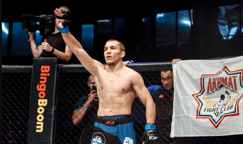 «Казахстанский Макгрегор» проведет бой с экс-бойцом UFC