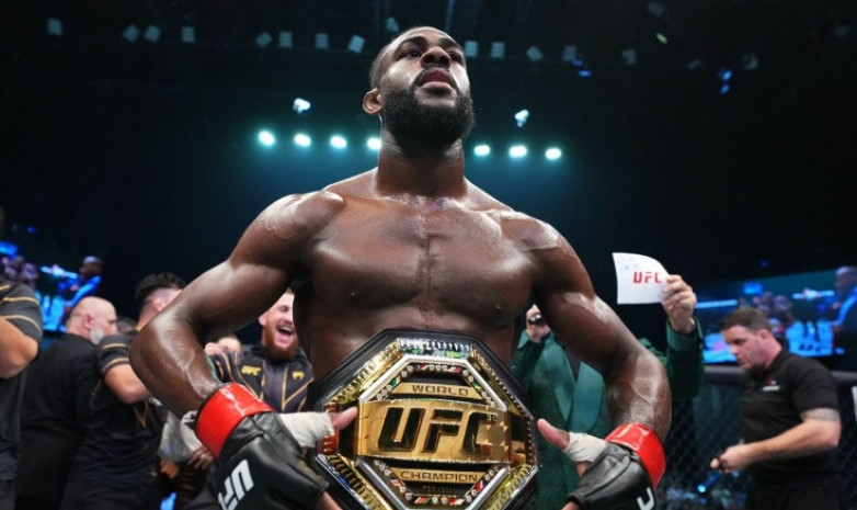 Экс-чемпион UFC признался, что последние 2 месяца ежедневно пил и курил