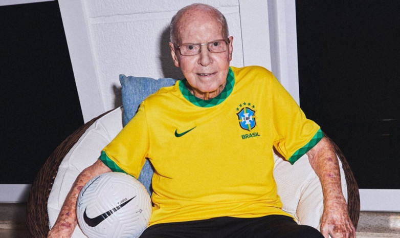 Легендарный бразильский футболист ушел из жизни в возрасте 92 лет
