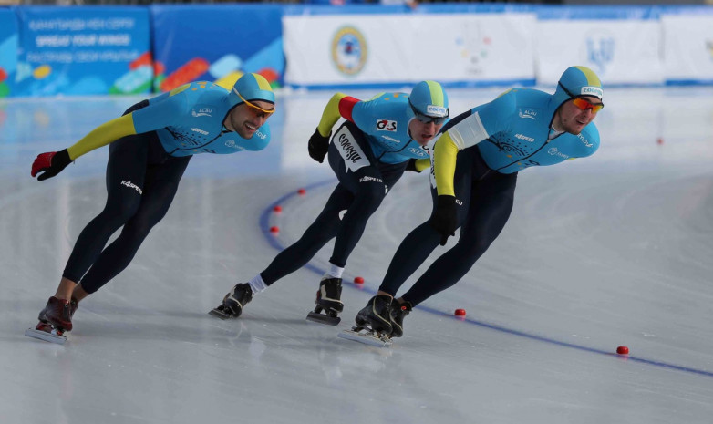 Казахстан занял второе место на чемпионате четырех континентов в командном спринте
