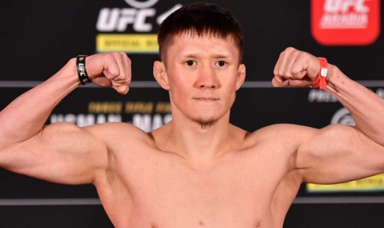 Казахстанский экс-боец UFC раскрыл условия по гонорару на следующий бой