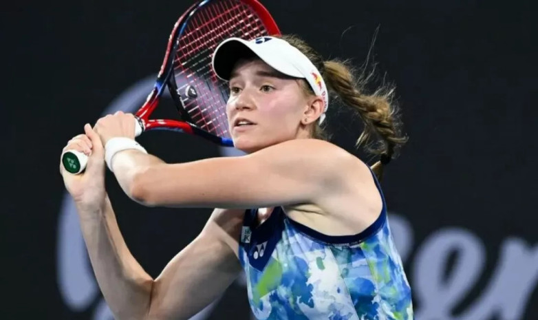 Рыбакина сенсационно уступила неудобной сопернице в 1/4 финала турнира WTA в Аделаиде