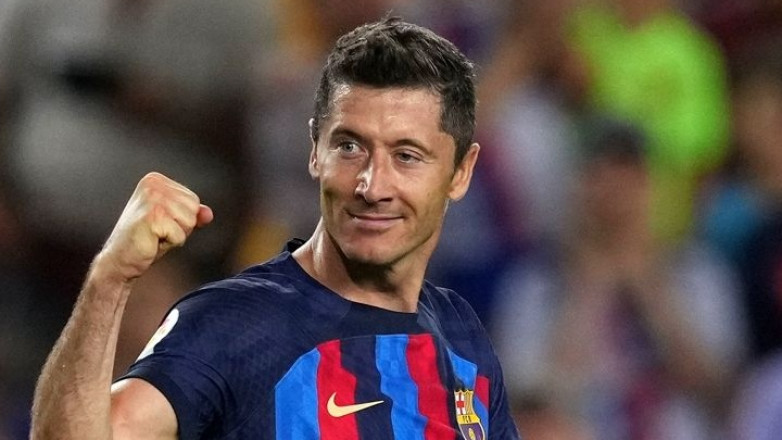 «Барселона» обыграла «Наполи» и вышла в 1/4 финала Лиги чемпионов