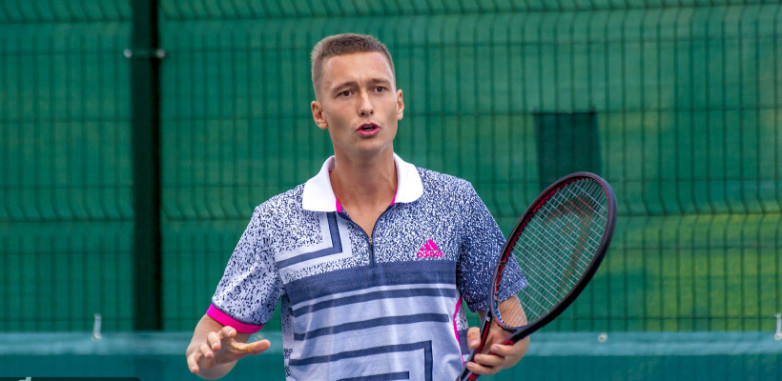 Казахстанский теннисист не смог выйти во второй круг турнира в Гамбурге