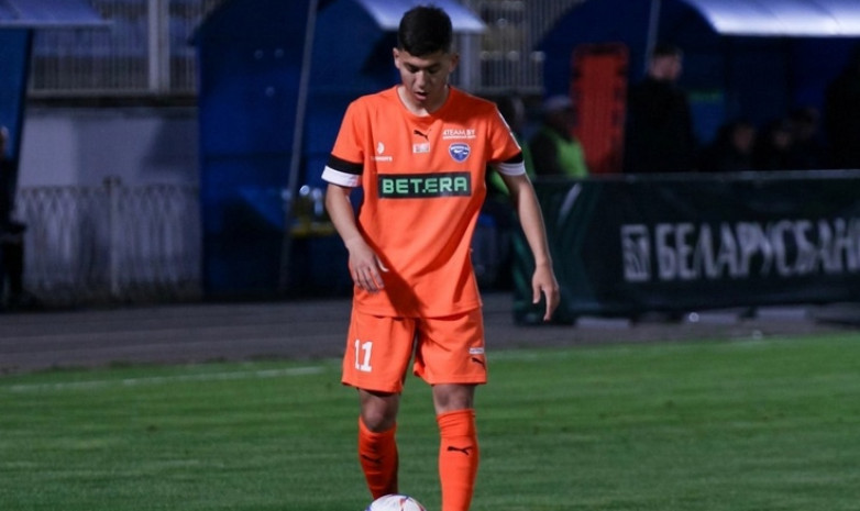 18-летний казахстанский полузащитник перешел в иностранный клуб