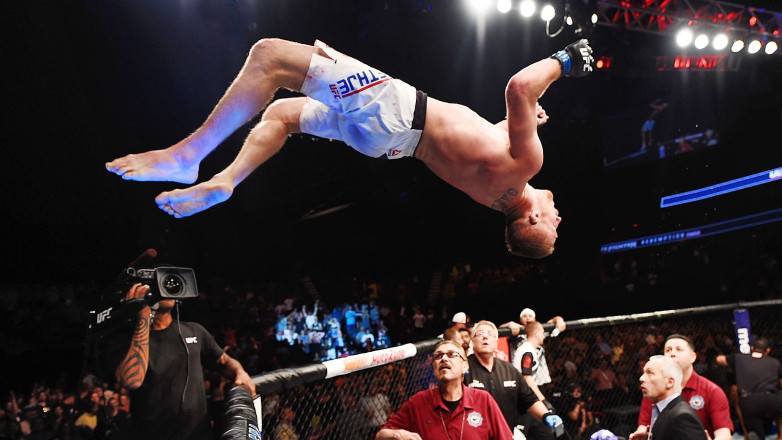 Топовый боец сделал шокирующее признание перед UFC 300