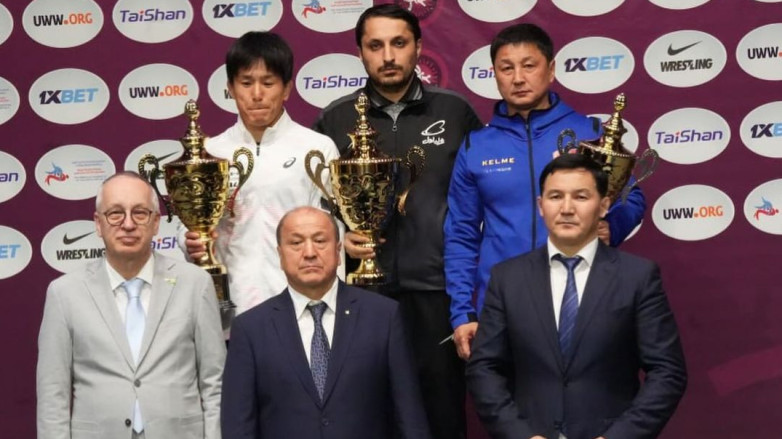 Сборная Кыргызстана по вольной борьбе заняла 3 место на ЧА в Бишкеке