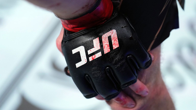 UFC представил новый дизайн перчаток. ВИДЕО