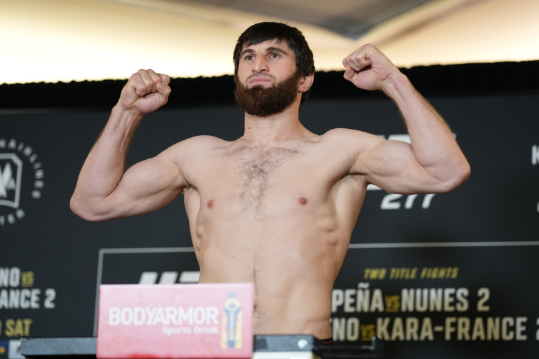 Анкалаев рассказал, почему отказался от боя с Перейрой на UFC 300