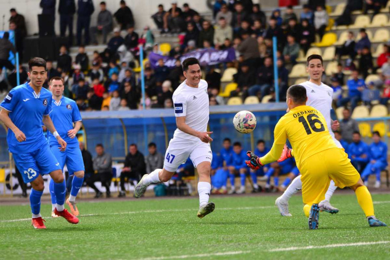 «Каспий» сенсационно стартовал с победы в Кубке Лиги