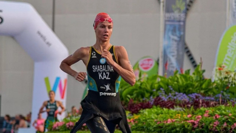 Казахстанская спортсменка выиграла олимпийскую лицензию в триатлоне