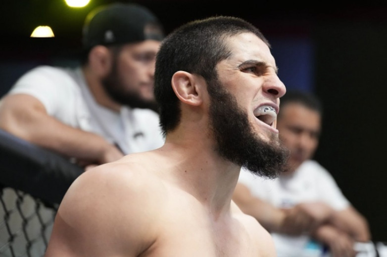 Ислам Махачев раскрыл, когда перейдет в вес Шавката Рахмонова в UFC