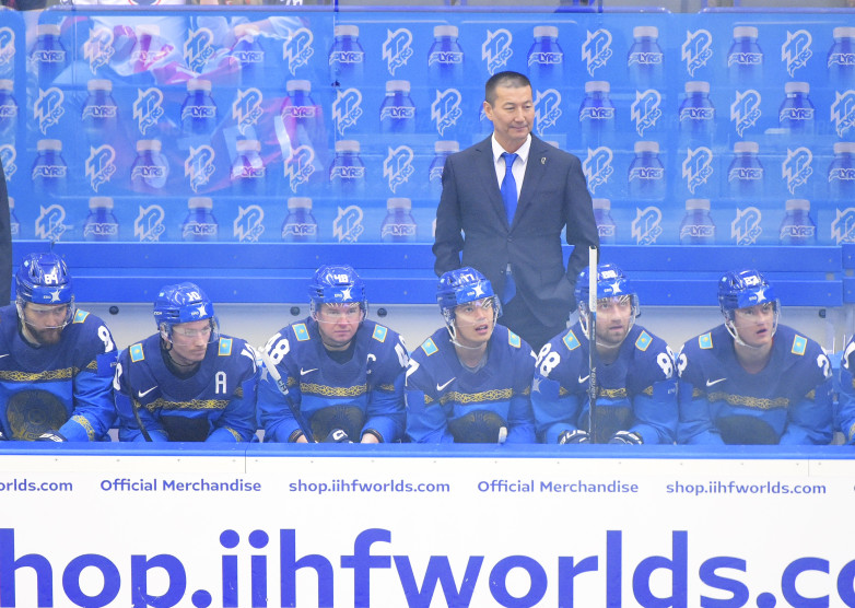 Главный тренер сборной Казахстана прокомментировал сокрушительное поражение от США на ЧМ