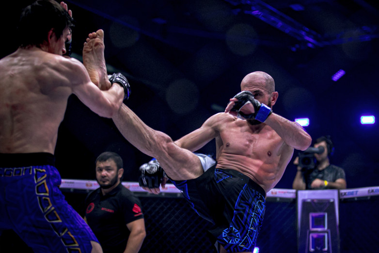 Хайлайты огненного турнира OCTAGON 59 с чемпионской рубкой надежды на UFC от Кыргызстана