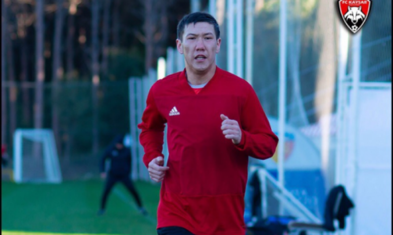 Скоропостижно скончался известный казахстанский футболист