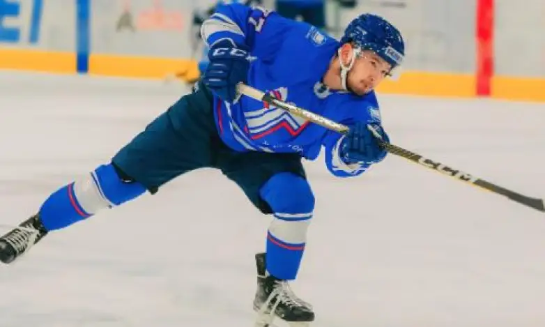 Әйгілі қазақстандық хоккейші «Барыстың» жүйесіне қайта оралды