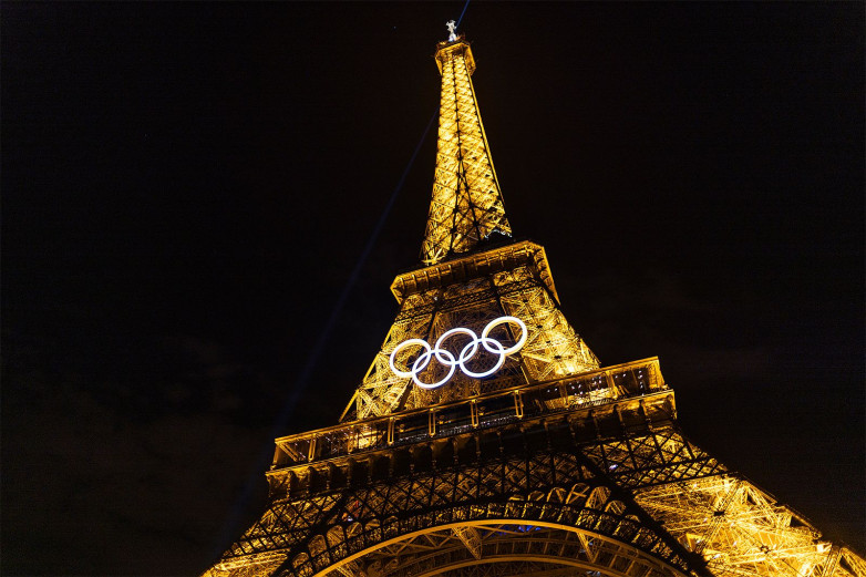 Алжирские спортсмены устроили политическую акцию на церемонии открытия Олимпиады в Париже. ВИДЕО