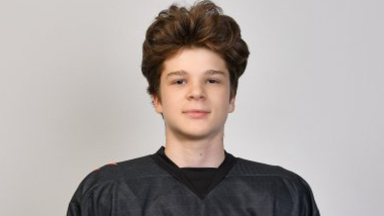 16-летнего хоккеиста из Казахстана выбрали на драфте в Северной Америке