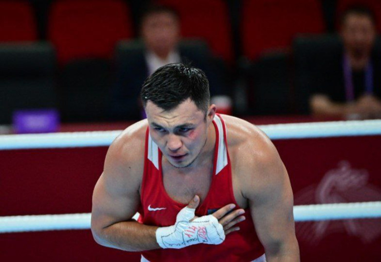 Громкой сенсацией закончился бой Камшыбека Кункабаева на старте Олимпиады-2024