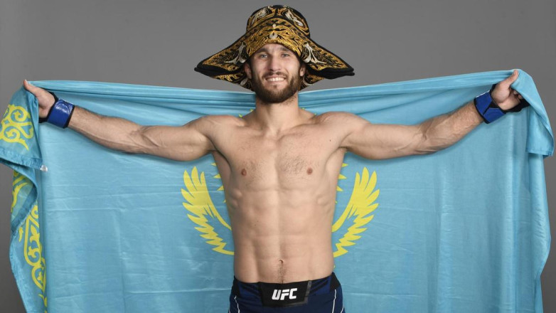 Казахстанский боец прервал молчание после увольнения из UFC