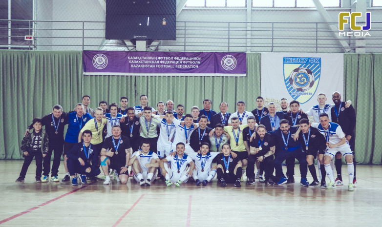 «Аяту» и «Жетысу» вручены медали чемпионата Казахстана