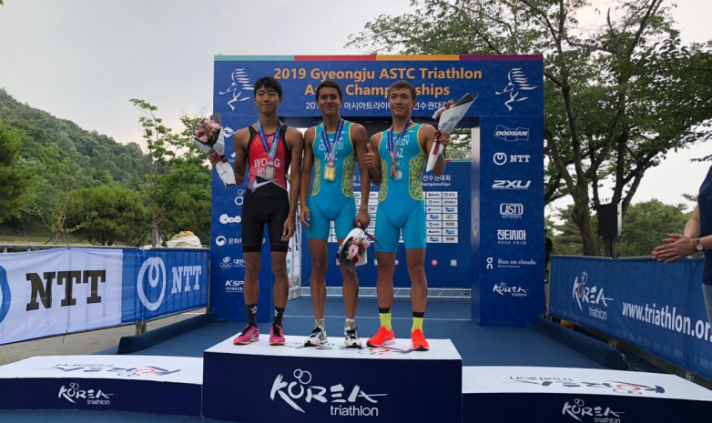 Казахстанцы выиграли «золото» и «бронзу» на чемпионате Азии по триатлону