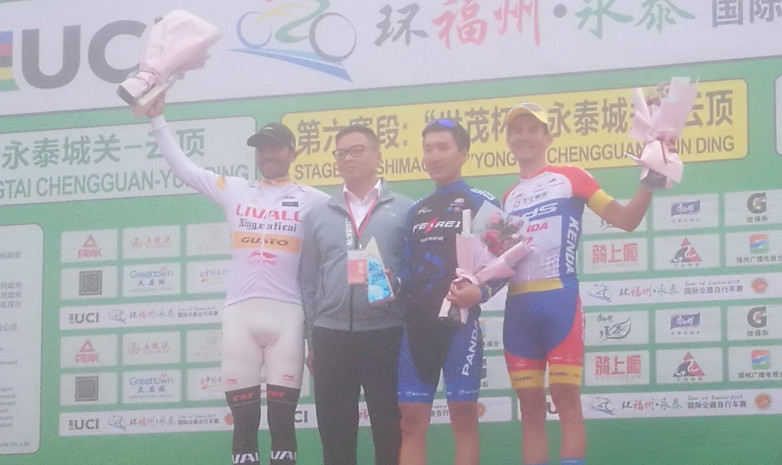 Казахстанец Федосеев стал 3-м на «королевском» этапе «Тура Фучжоу» и возглавил общий зачет