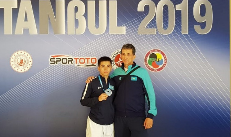 Казахстанский каратист выиграл «серебро» на турнире в Турции