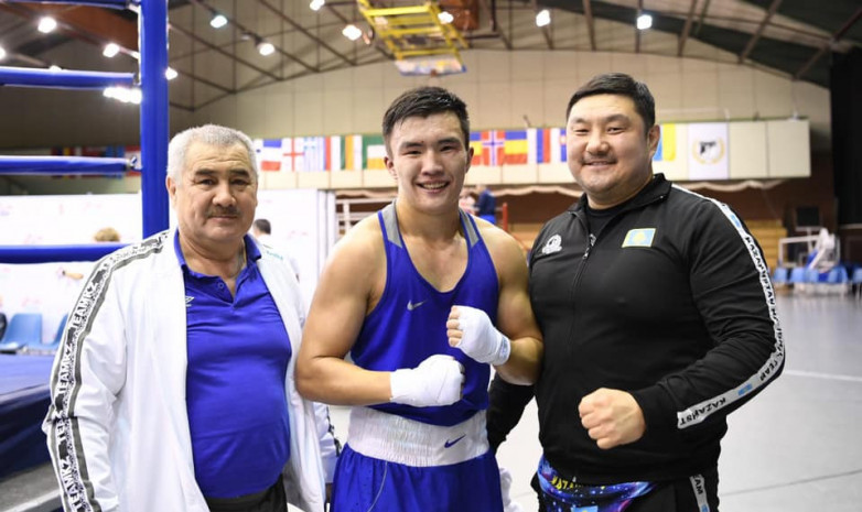 Казахстанские боксеры завоевали 3 золотые медали на международном турнире в Венгрии