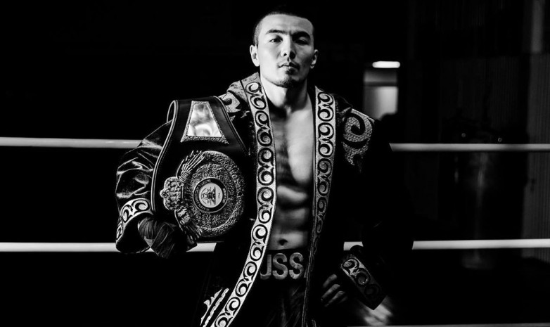Непобежденный казахстанец анонсировал бой за титул