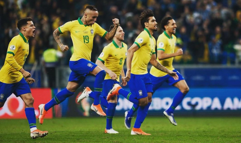 Бразилия обыграла Аргентину в 1/2 финала Кубка Америки