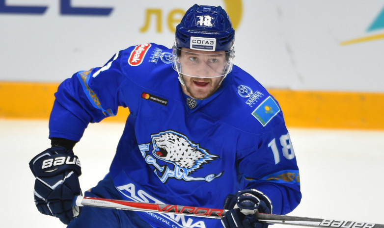 Павел Акользин стал лучшим игроком «Барыса» в ноябре