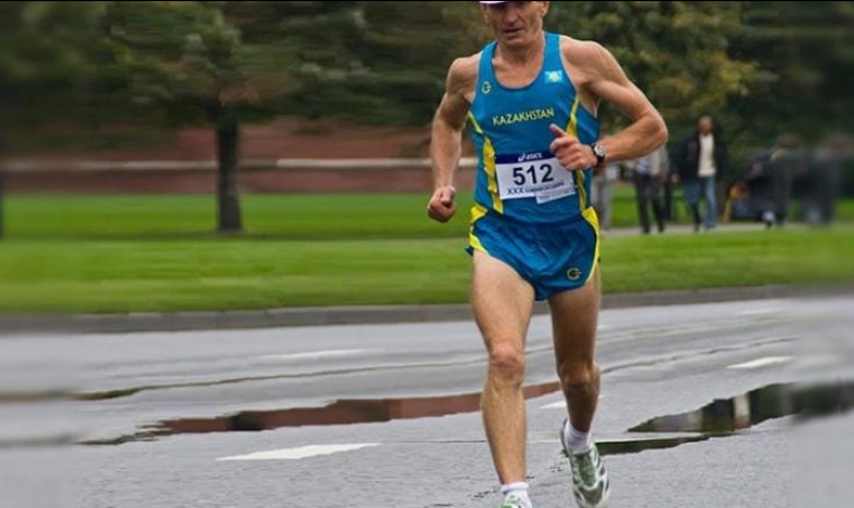 Казахстанец Поликарпов с мировым рекордом выиграл ЧМ среди ветеранов по легкой атлетике