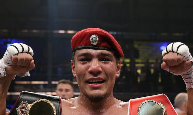 Боксер из Узбекистана установил рекорд в завоевании титулов чемпиона мира