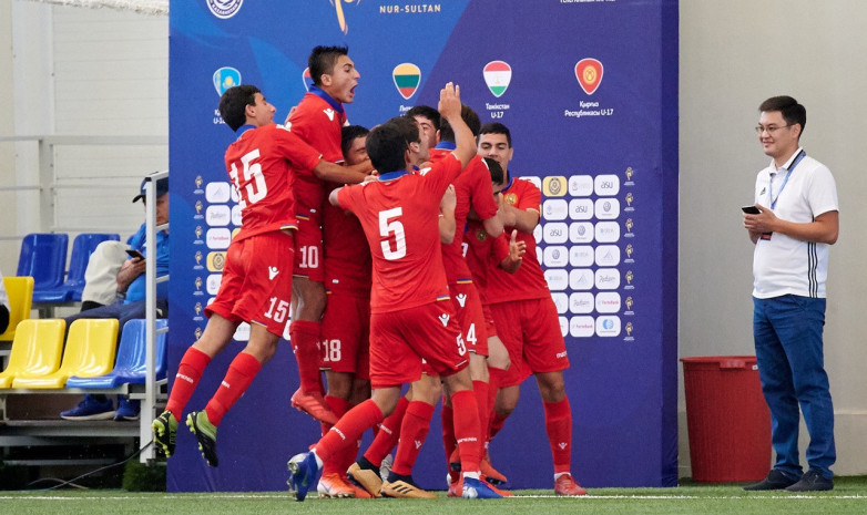 Вторая команда Казахстана уступила Таджикистану на Кубке Президента РК