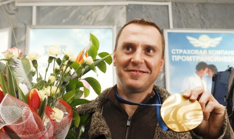 Олимпийский чемпион Игр-2010 продает свои медали ради помощи близкому человеку