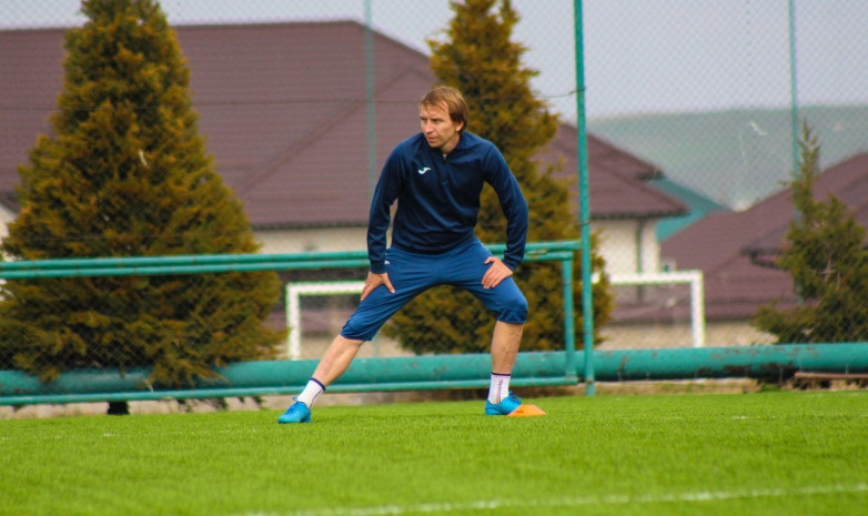 Алексей Шакин продлил контракт с «Алтаем»
