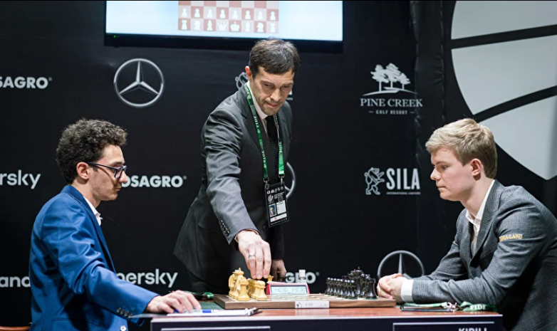 Сыграно два тура на турнире претендентов на титул чемпиона мира по шахматам