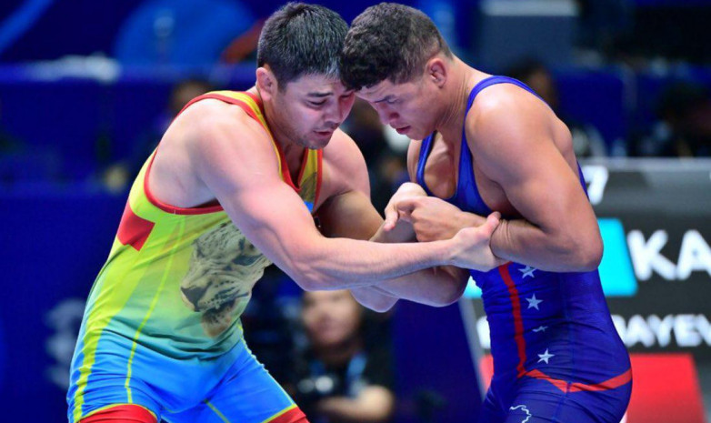 Азамат Кустубаев завершил выступление на чемпионате мира в Нур-Султане