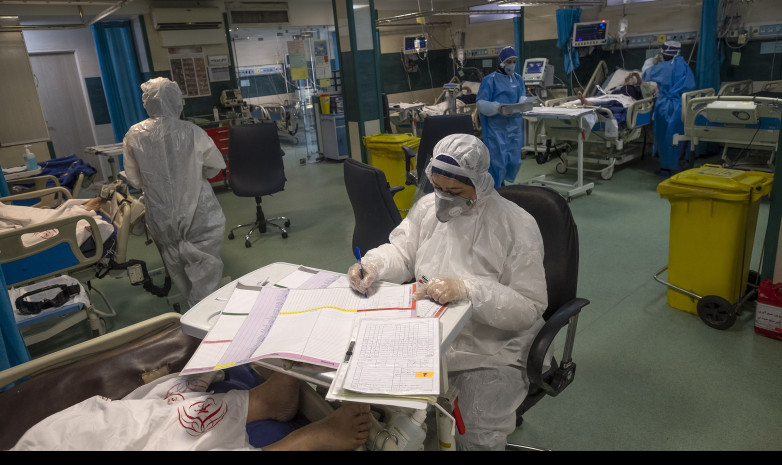В Иране каждые 10 минут от коронавируса умирает один человек