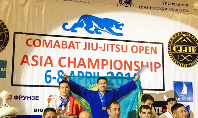 Ерлан Тілеумбетов джиу-джитсудан Азия чемпионы атанды