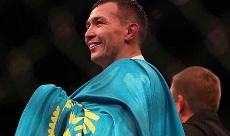Дамир Исмагулов одержал первую победу в UFC