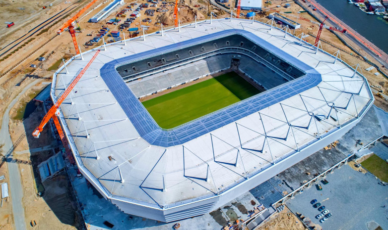 Стадион «Калининград» проваливается под землю