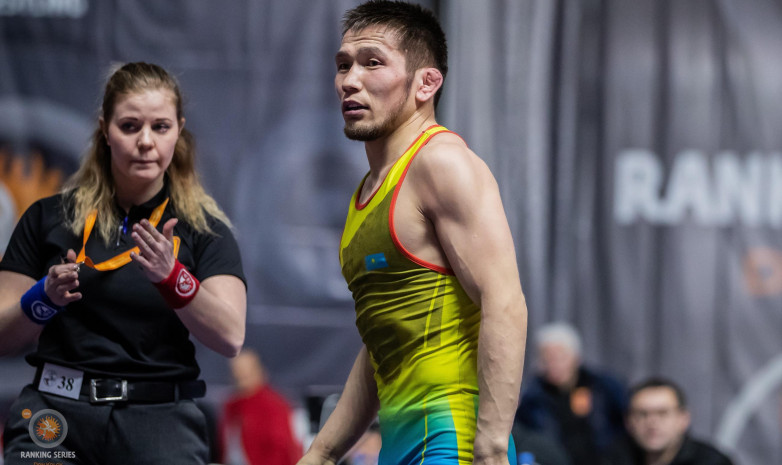 Нурислам Санаев вышел в полуфинал ЧМ по борьбе в Нур-Султане
