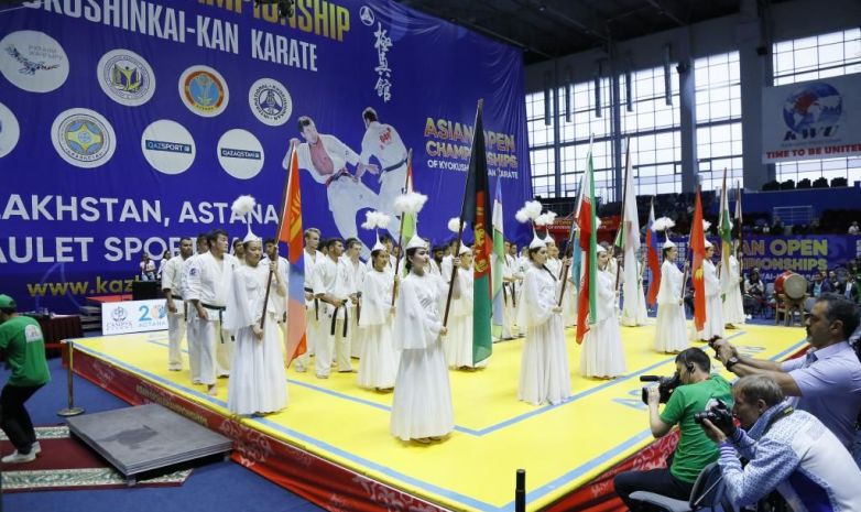 Казахстанские каратисты завоевали 27 медалей на чемпионате Азии в Астане